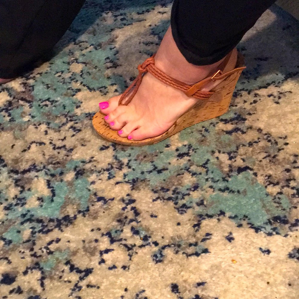 GIanni Bini Sandals